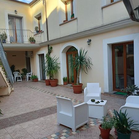 Giarranas House - Apartment With Coutyard Villacidro Екстериор снимка